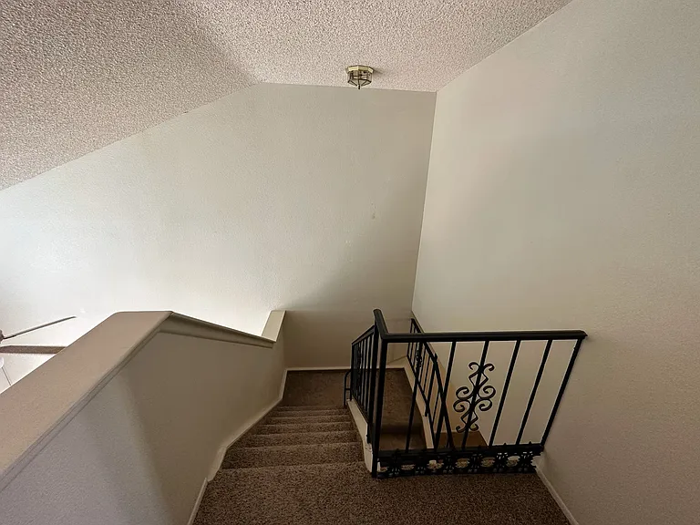 2155 S 14th Ave #60 — Photo 16