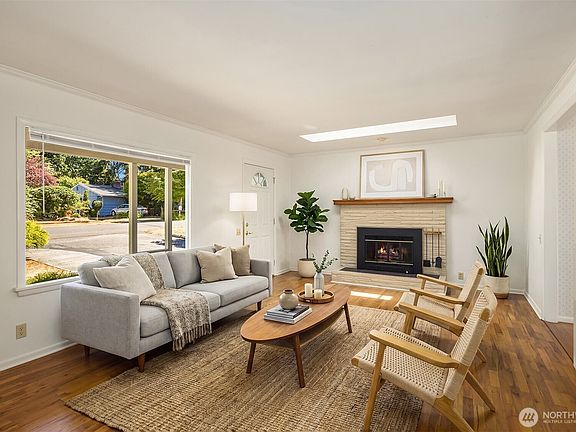 5th image of 20820 Hillcrest Place