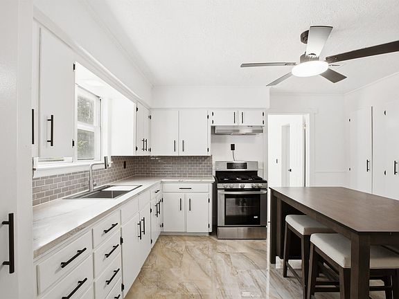 4th image of 5010 Andrea St