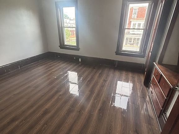 2nd image of 615 Emerald St