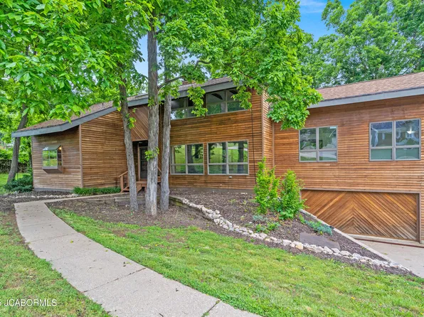 2036 Wendemere Ct, Jefferson City, MO 65109