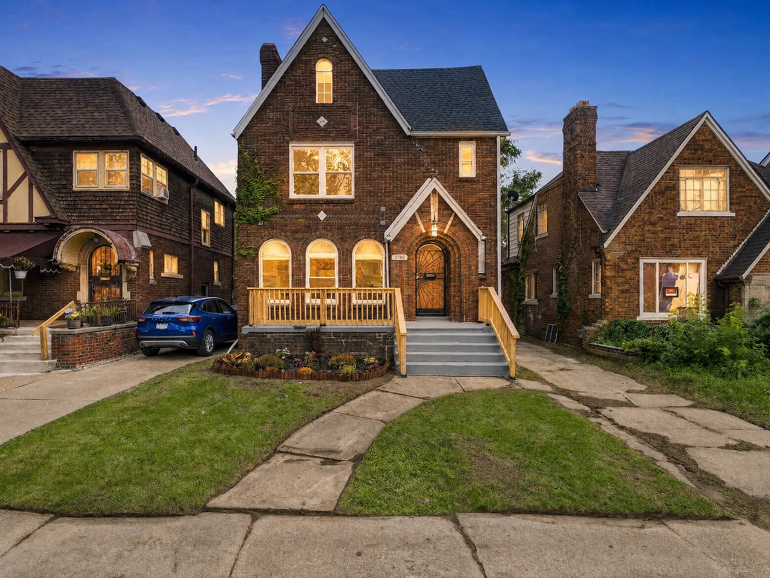 4 bed, 3000 sqft, $2,500 — Photo 1