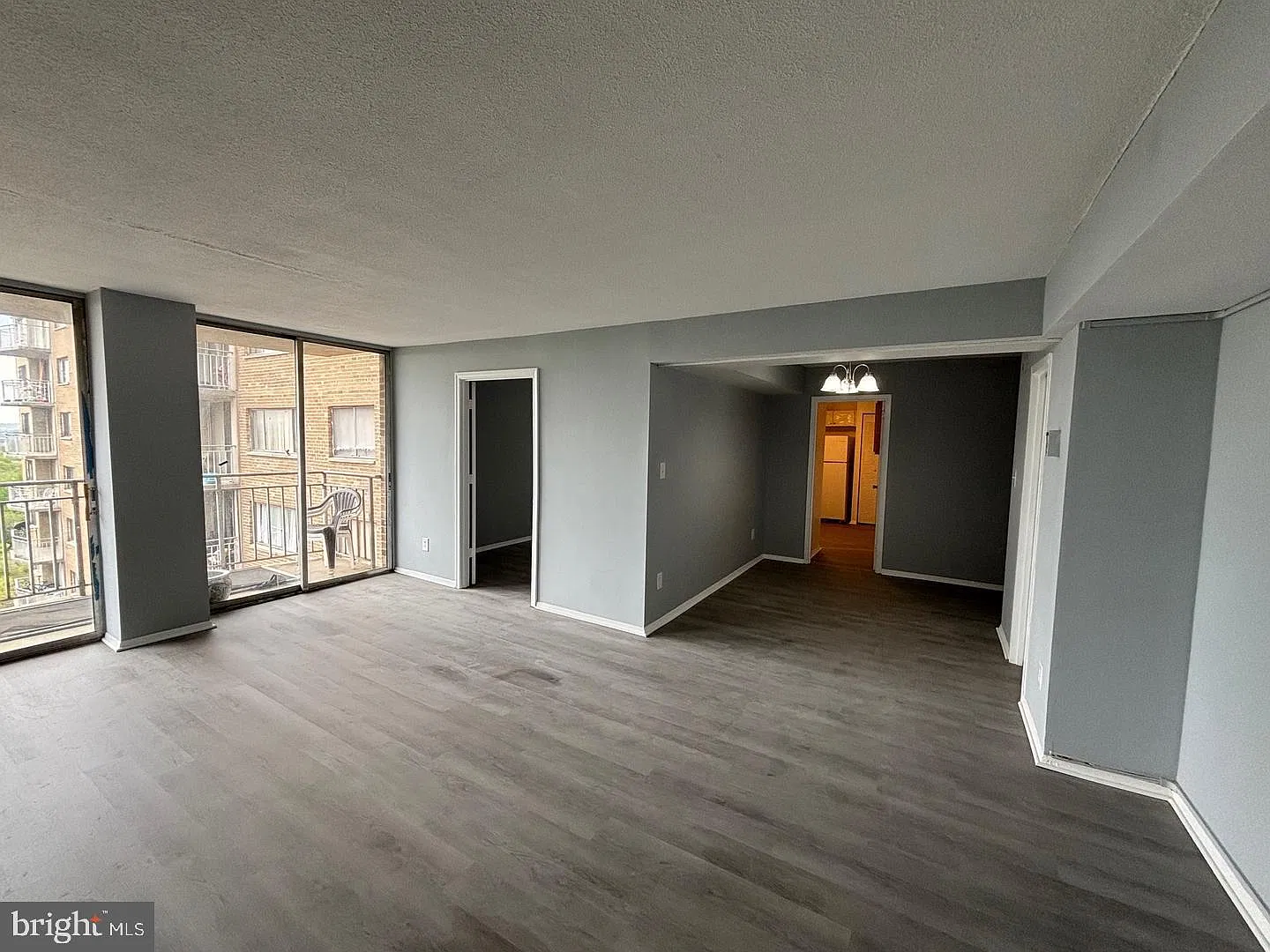 2 bed, 1.0 bath, 934 sqft, $1,750 — Photo 4