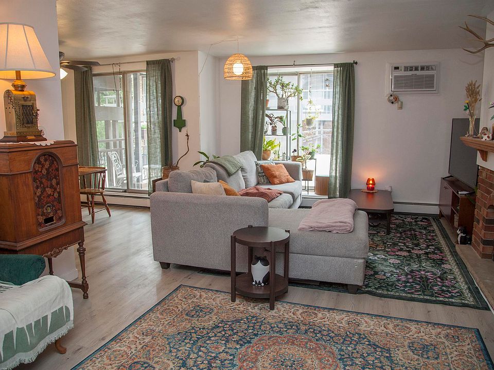 1st image of 6239 Charing Cross Ln #2-B