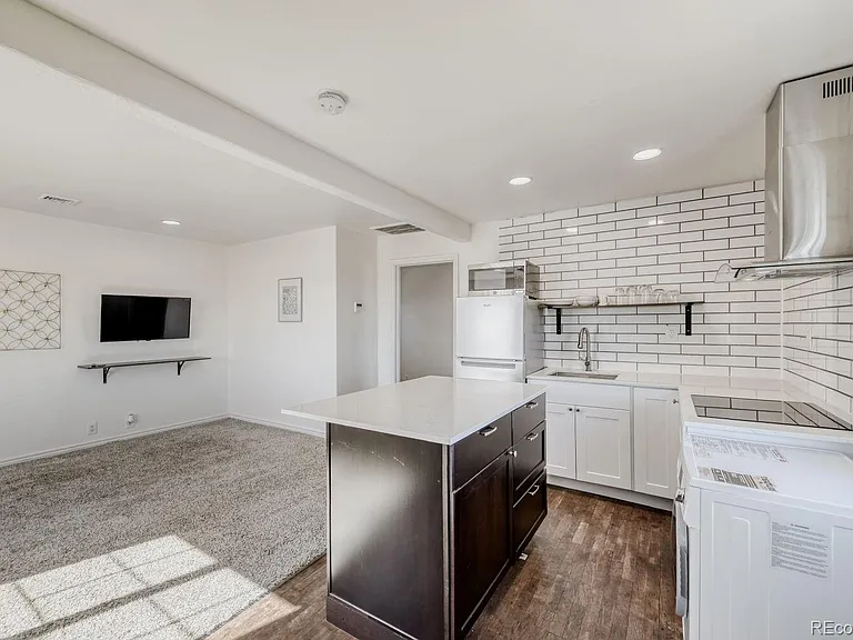 2251 County Road 10 — Photo 5
