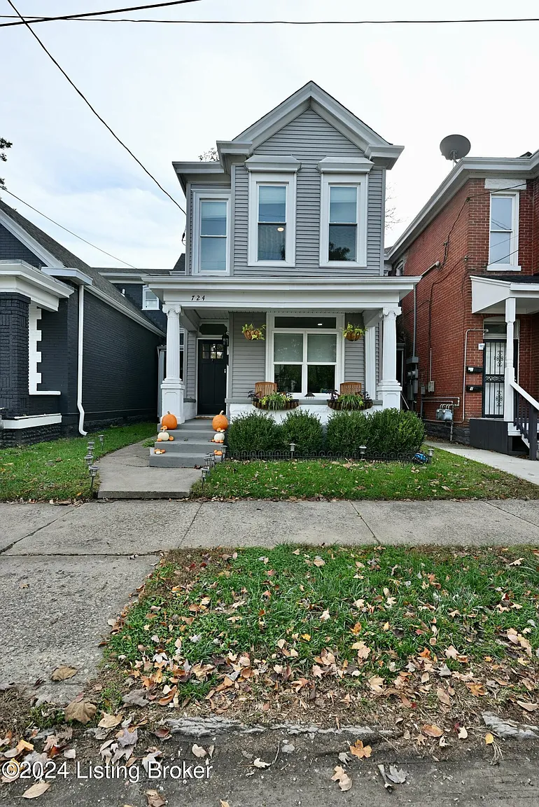 724 E Saint Catherine St photo 1
