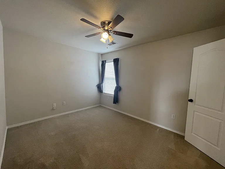 2401 Falesco Rd SE — Photo 21