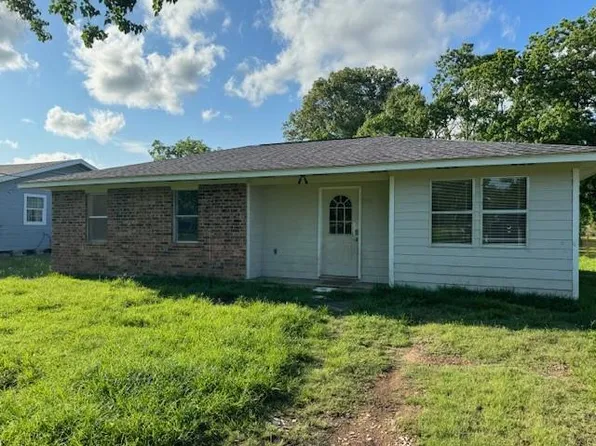 1208 Glendale St, Dayton, TX 77535