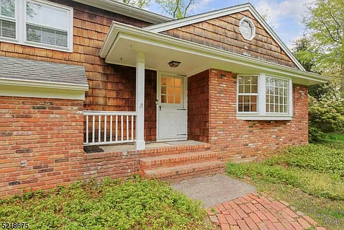 18 Skyline Dr Photo 1