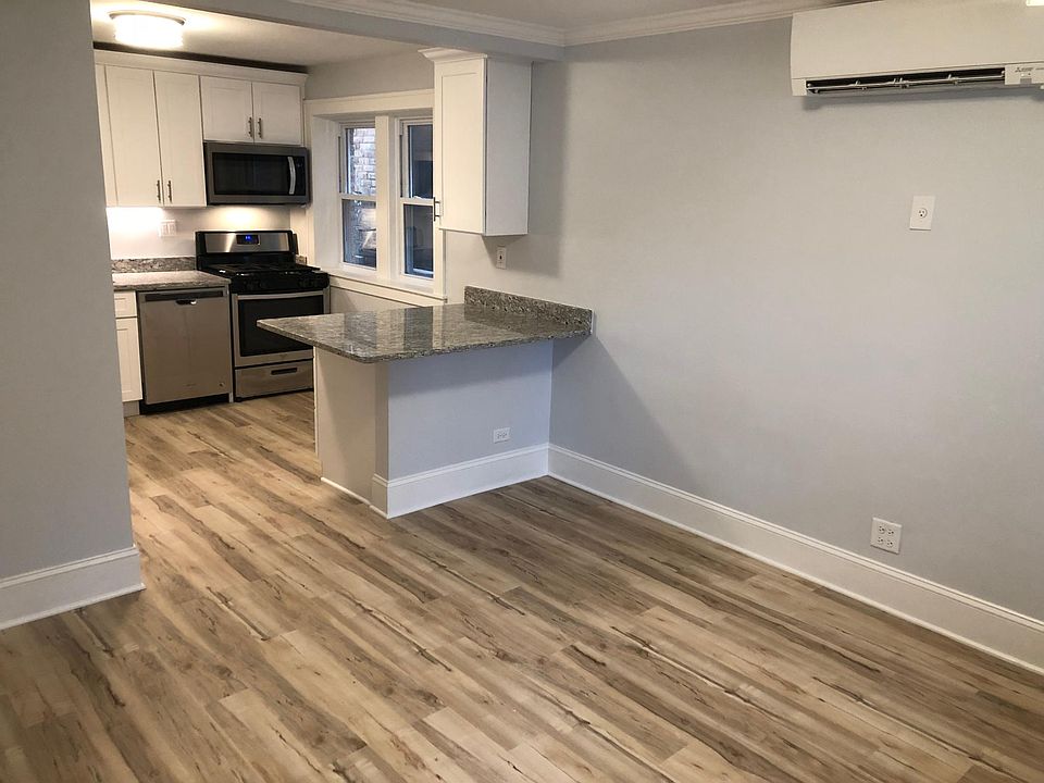 1st image of 2110 N Albany Ave #G