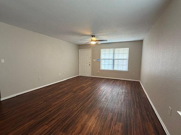 2nd image of 1706 Fred St