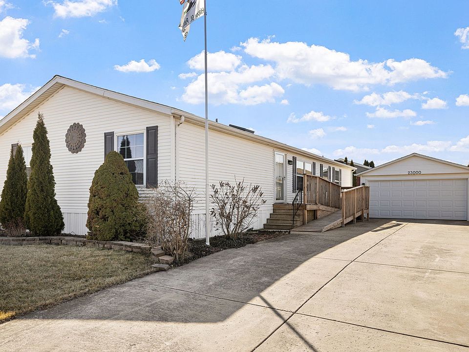 1st image of 23000 S Balmoral Dr