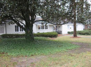 900 Rountree St, Kinston, NC 28501