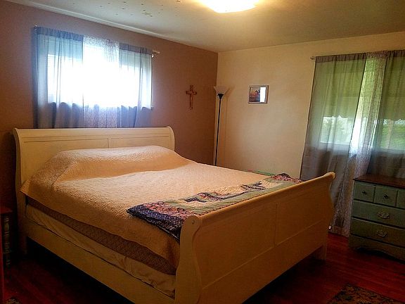1st floor bedroom #2. King bed