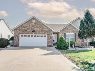 509 McDow Dr, Jerseyville, IL 62052