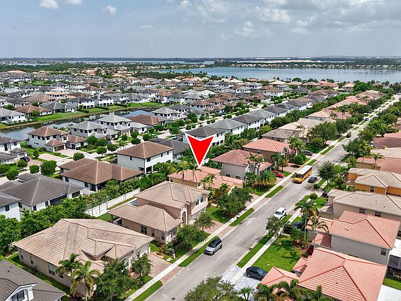 5th image of 4225 SW 179TH Way