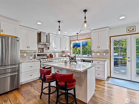5th image of 2408 136th Street SE