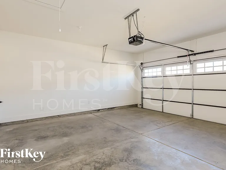 1414 Woodridge Pl — Photo 14