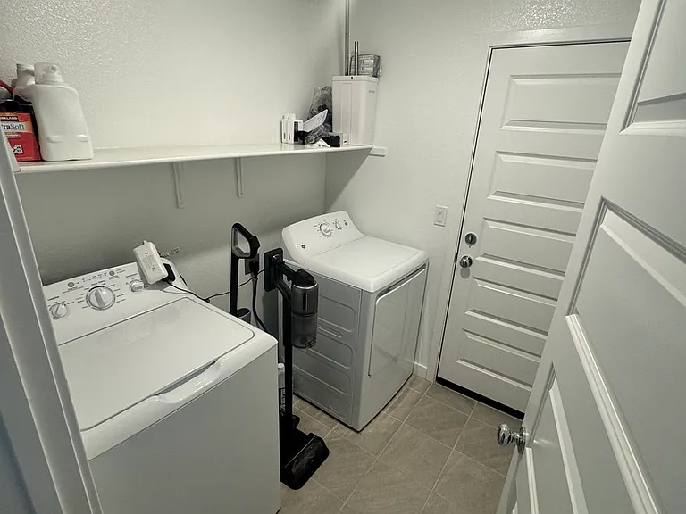 5827 Cerulean Hill Way — Photo 10