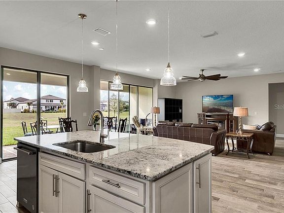 4th image of 3339 Canyon Grand Point