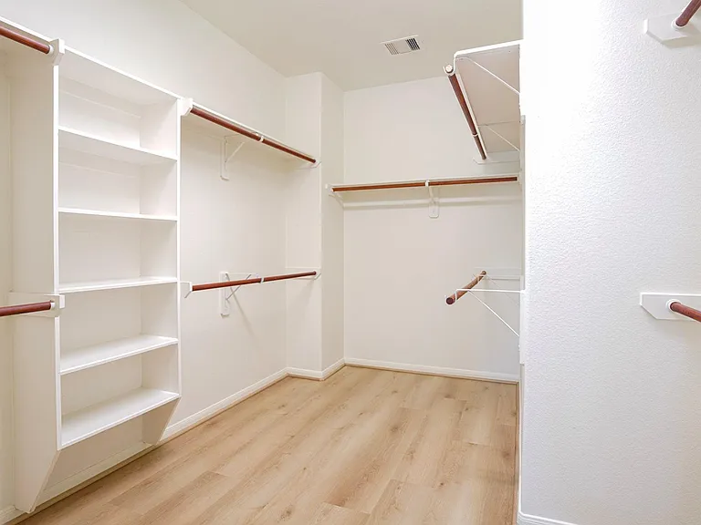 3303 Belmont River Ln — Photo 24