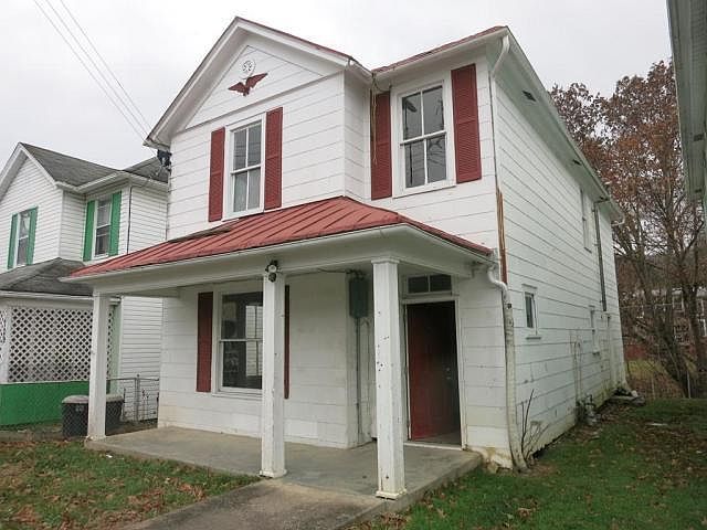 1st image of 711 Rose Ave