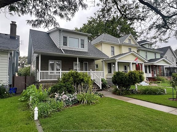 2nd image of 969 Moy Ave