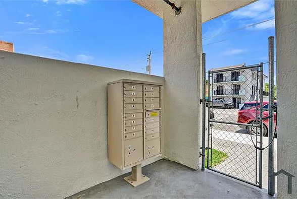 1 bed, 460 sqft, $1,795 — Photo 2