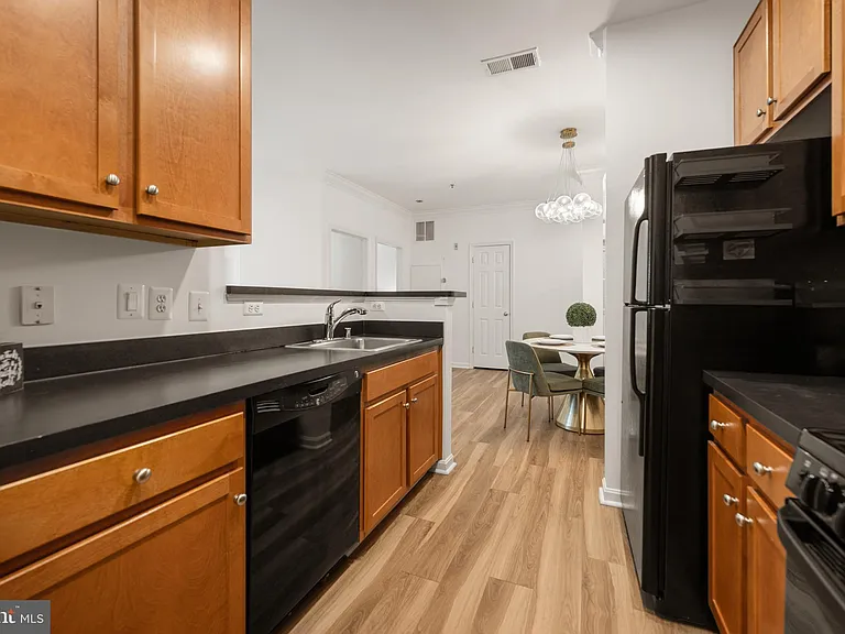 4862 Eisenhower Ave #273 — Photo 16