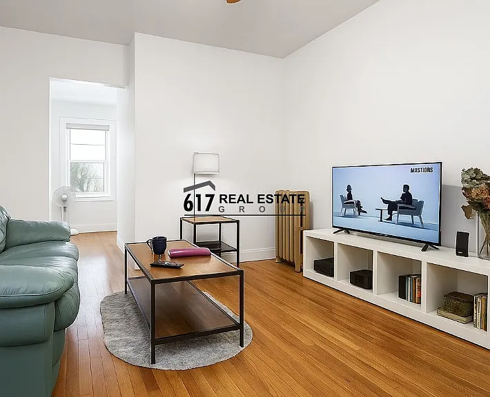 37 Egremont Rd #5 — Photo 2