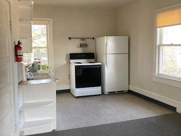 7117 N John Ave #2