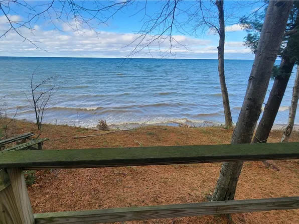 8544 Brown Rd, Wolcott, NY 14590