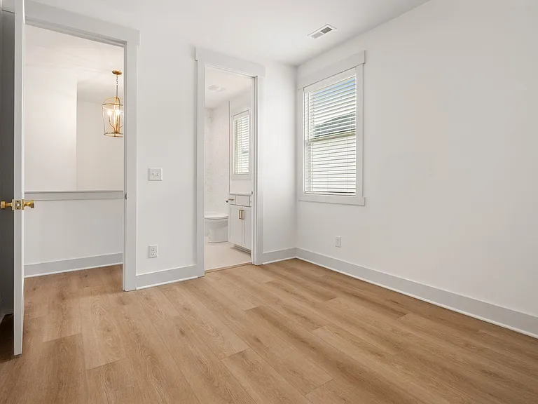 1008 Grant St — Photo 27