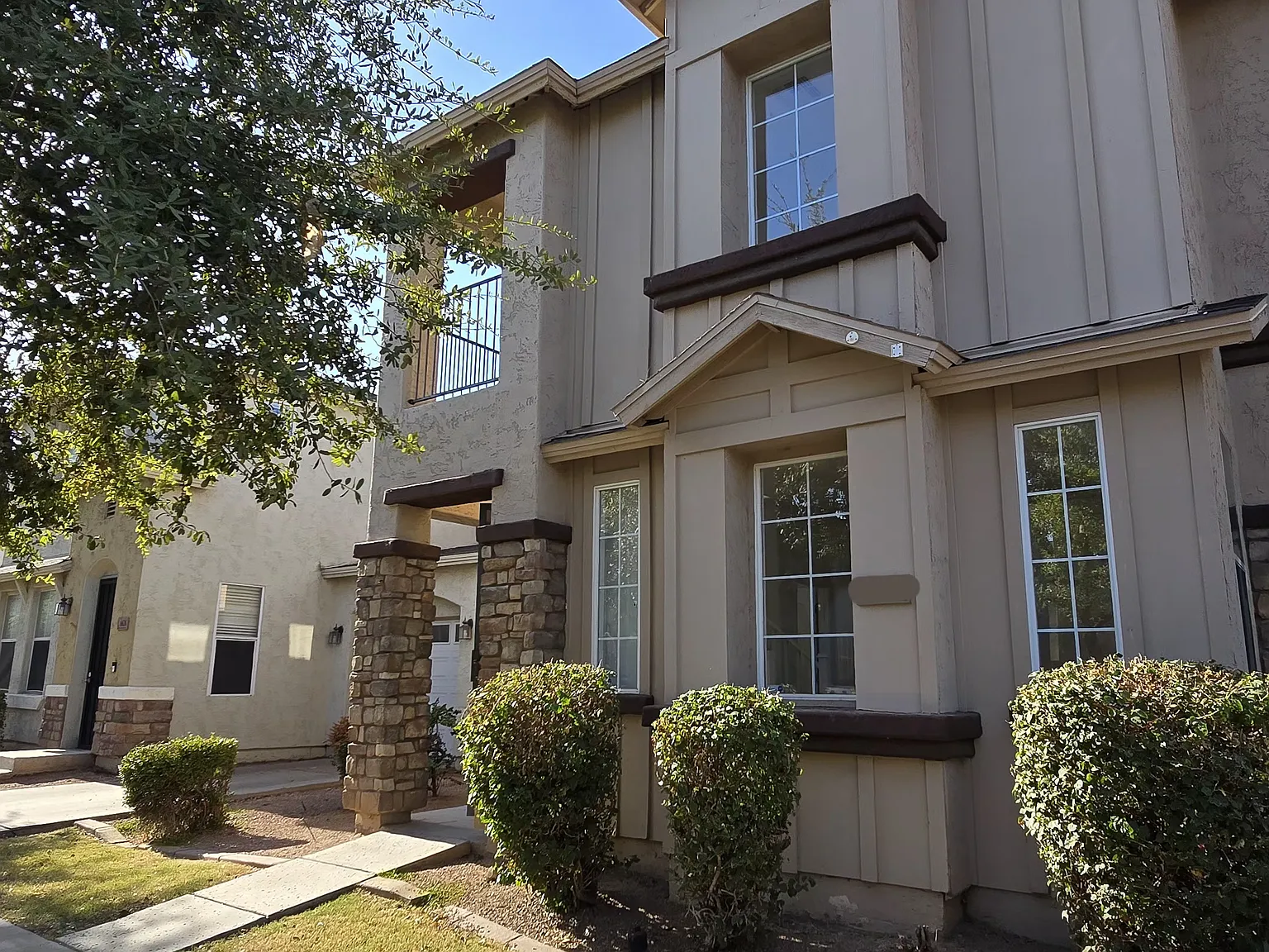 4 bed, 2.5 bath, 1598 sqft, $1,850 — Photo 3
