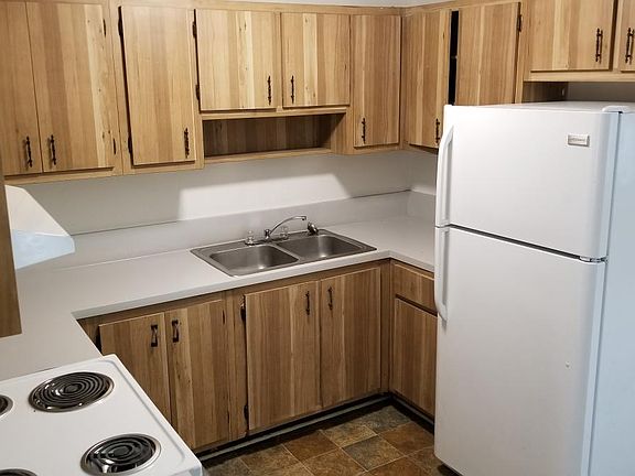 3rd image of 3223 SE 22nd Pl