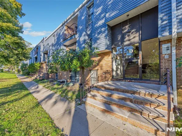 700 Schuyler #D24, Kearny, NJ 07032