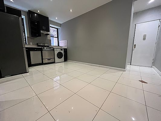 1st image of 312 W 114th St APT 3