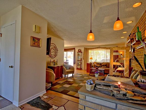 3rd image of 832 Whispering Way