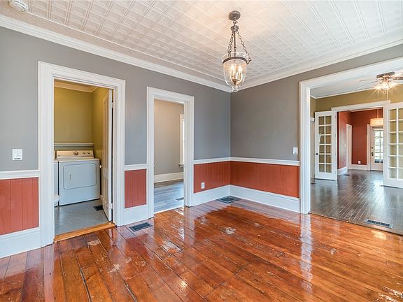 5th image of 729 Otisco St