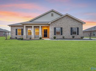 300 Dinner Tree Sq, Huntsville, AL 35811