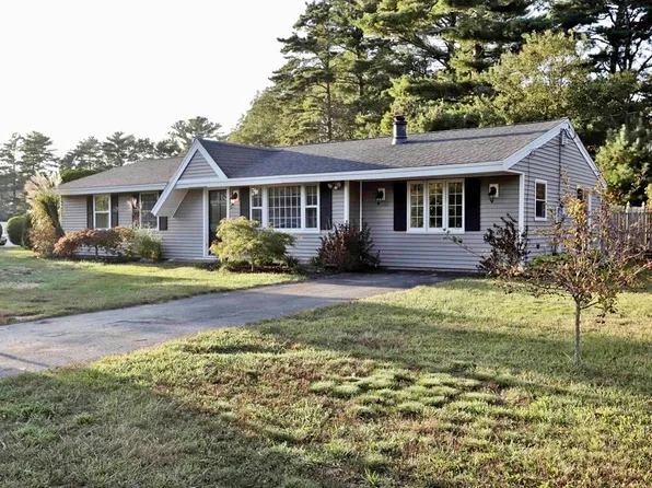 5 Acoaxet Ln, Wareham, MA 02571