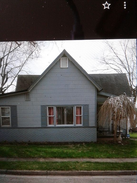 221 S East St, New Holland, OH 43145 Zillow