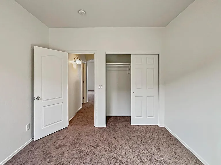 3732 W Glass Ln — Photo 13
