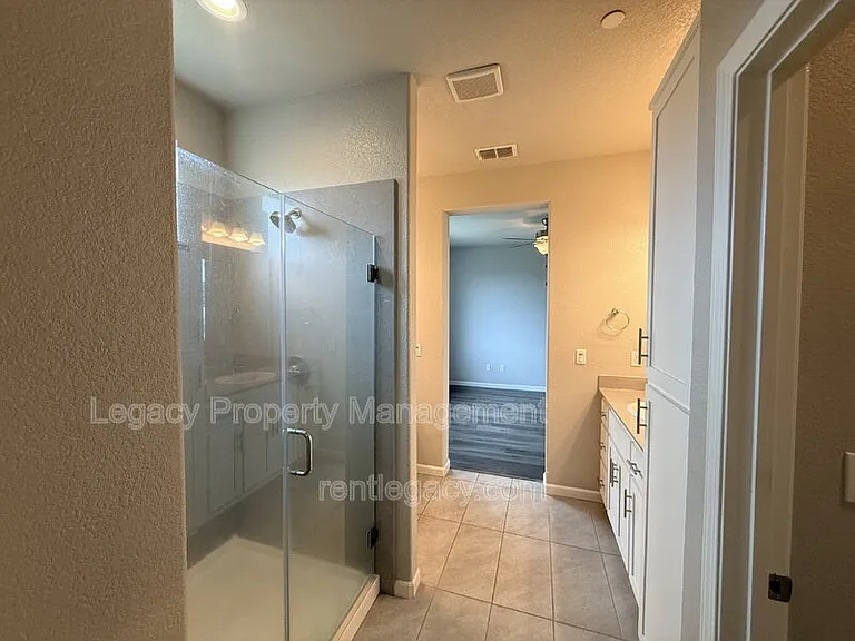 4426 Dry Creek Rd — Photo 17