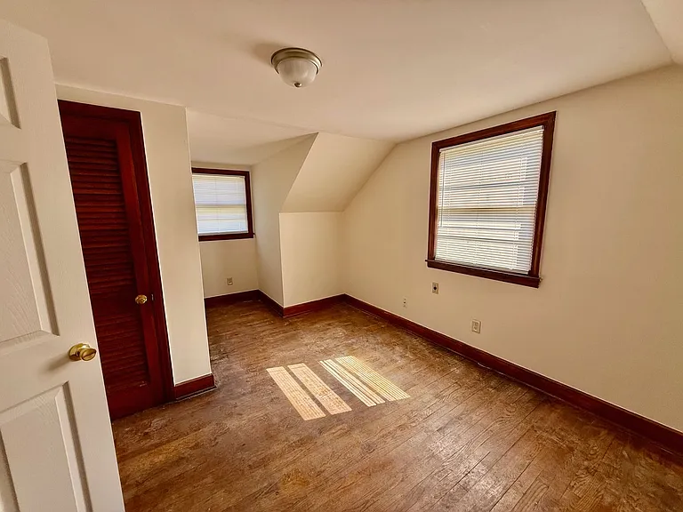 1003 Apple St — Photo 16