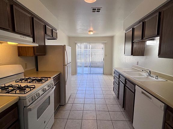 5th image of 481 Minnewawa Ave APT 104