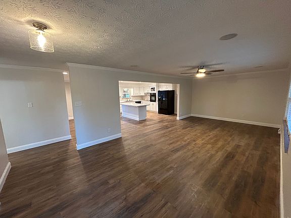2nd image of 7521 Oaken Dr