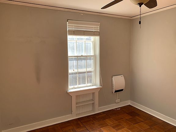 3rd image of 301 E Grove St #C5