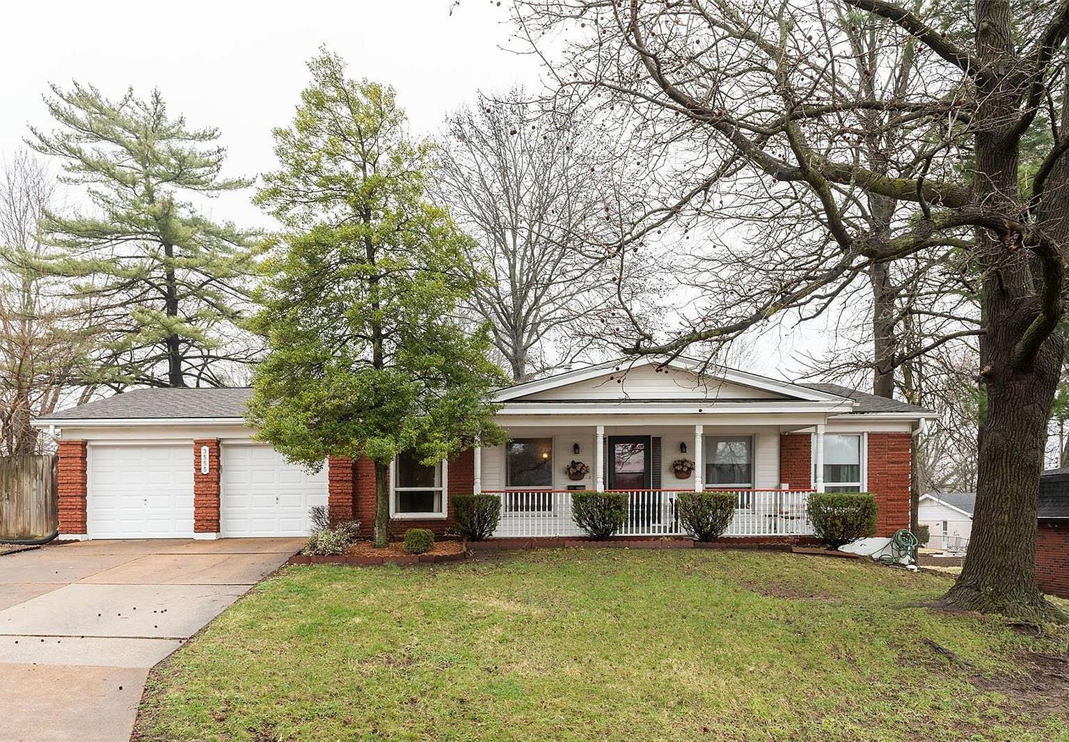 3555 Brookstone Dr Florissant MO 63033 Zillow