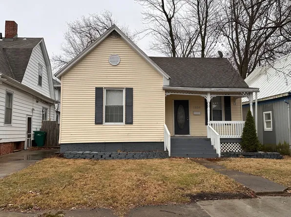 1304 S Walnut St, Springfield, IL 62704